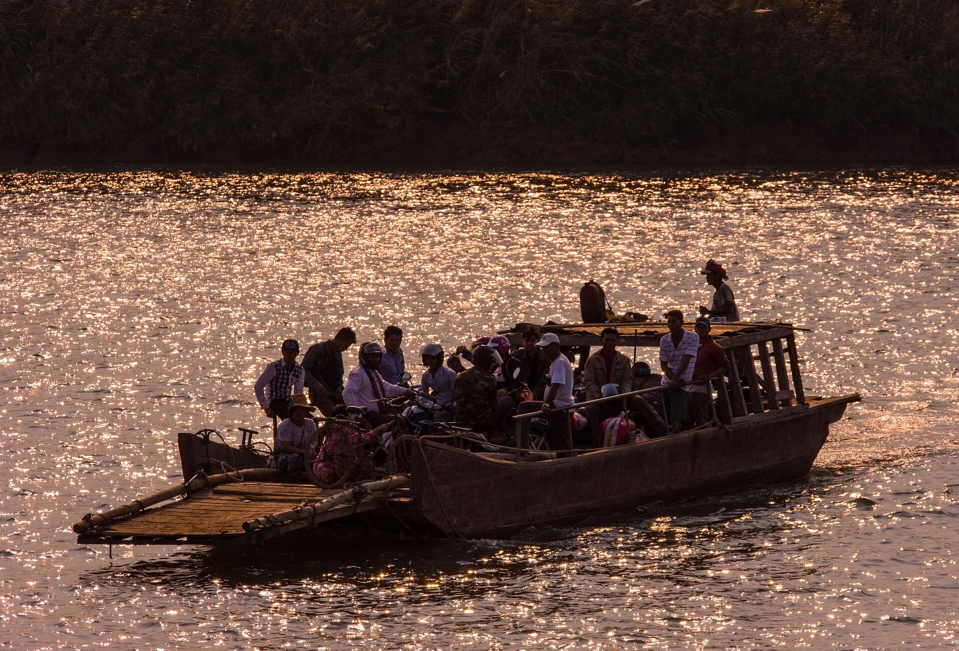Photograph the festive spirit of Chiang Khong’s traditions